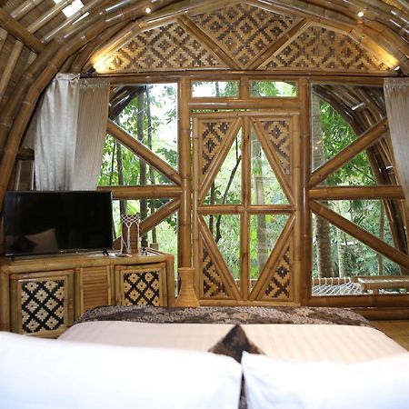 The Osing Bamboo Resort - A Liberta Collection بانيووانجى المظهر الخارجي الصورة