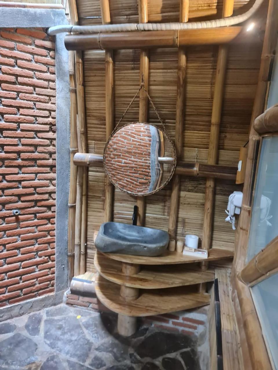 The Osing Bamboo Resort - A Liberta Collection بانيووانجى المظهر الخارجي الصورة